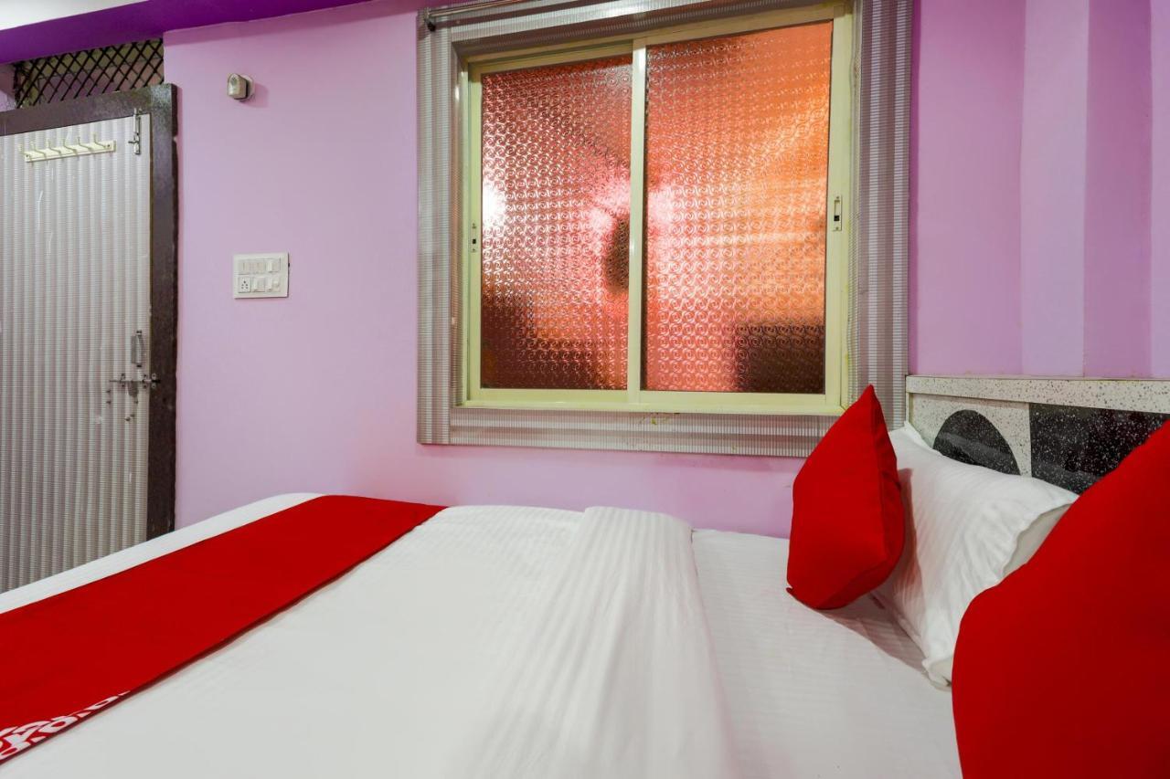 Oyo 45752 Hotel Sb Palace Godarpura Ngoại thất bức ảnh