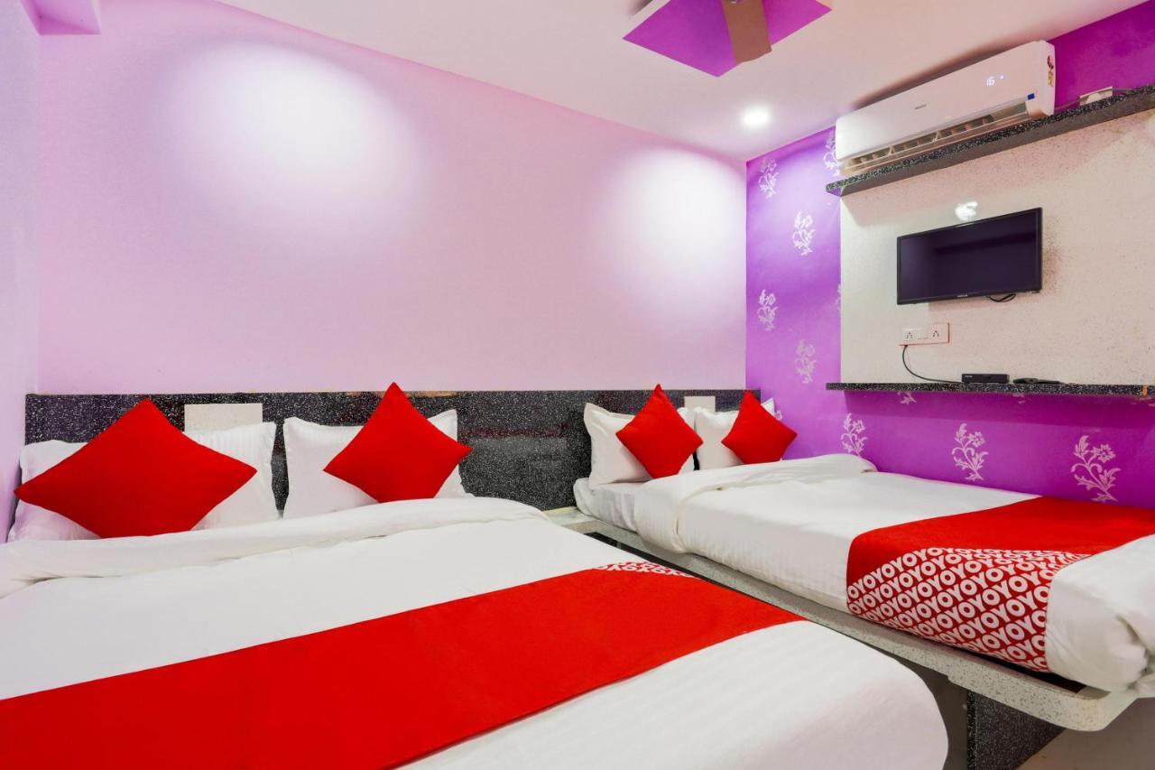 Oyo 45752 Hotel Sb Palace Godarpura Ngoại thất bức ảnh