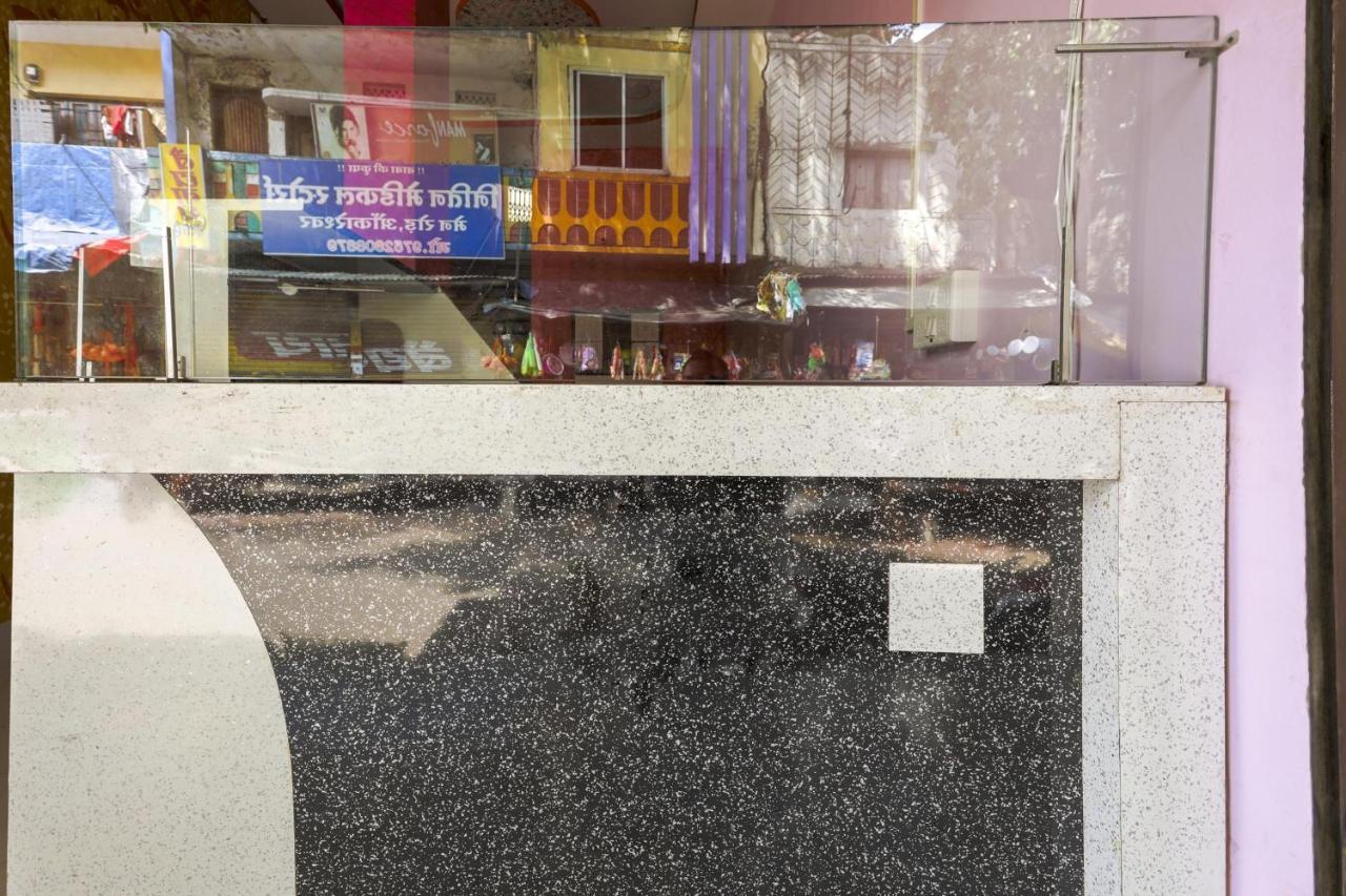 Oyo 45752 Hotel Sb Palace Godarpura Ngoại thất bức ảnh